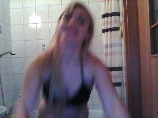 So Horny BlondeDoll22 - British Cam Babes